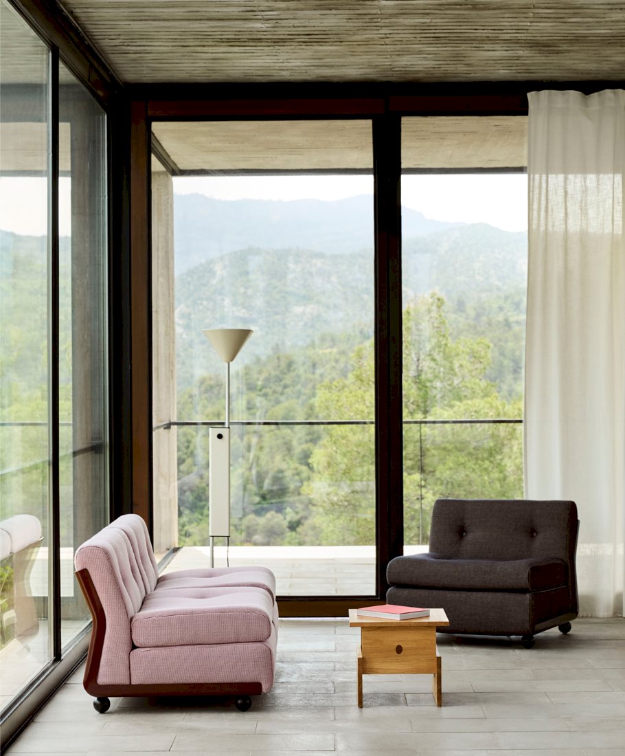Link to /hay/new-items/new-furniture/amanta-2-seater