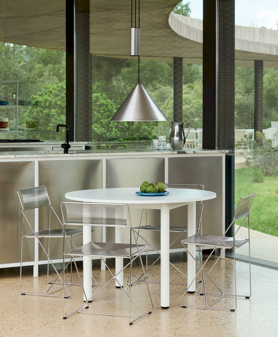 Link to /hay/furniture/tables/dining-table/annex-table-round