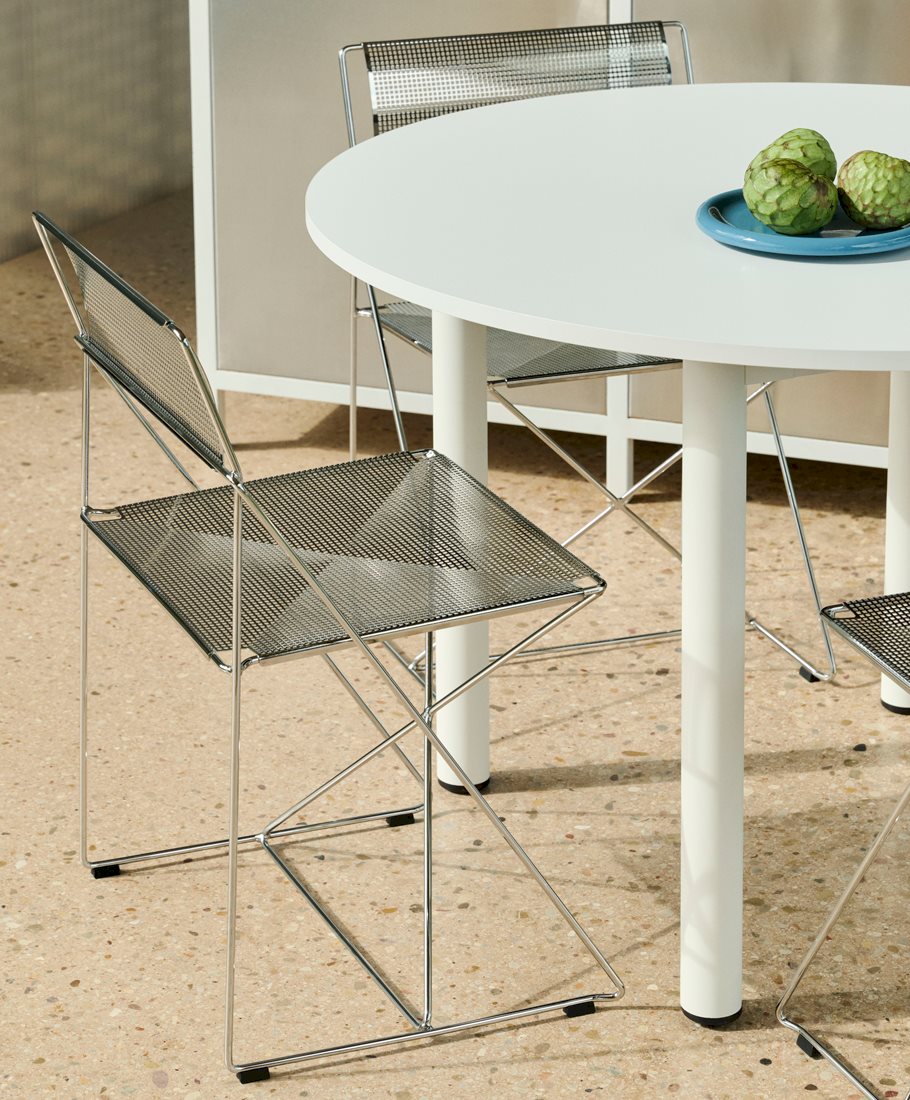 Link to /hay/new-items/new-furniture/annex-table-overhang