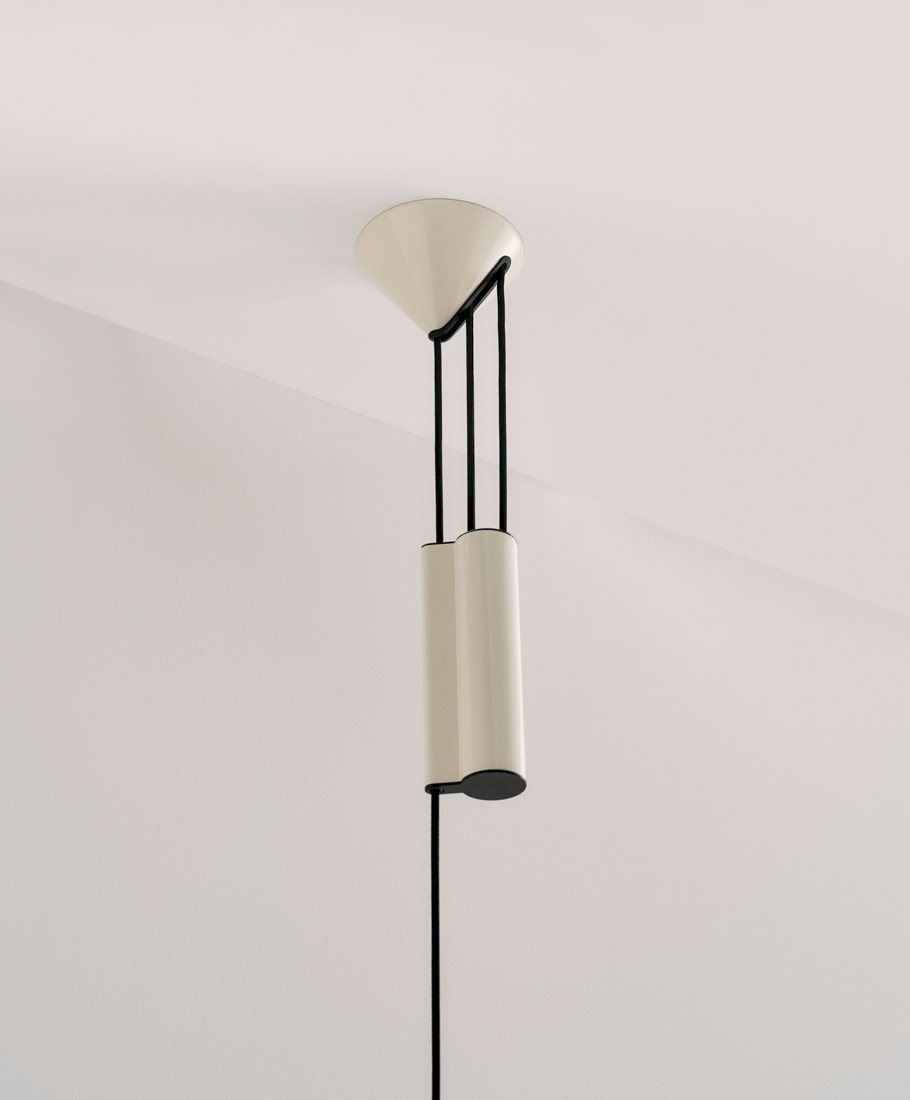 Link to /hay/lighting/pendant-lamp/compass-adjustable-pendant