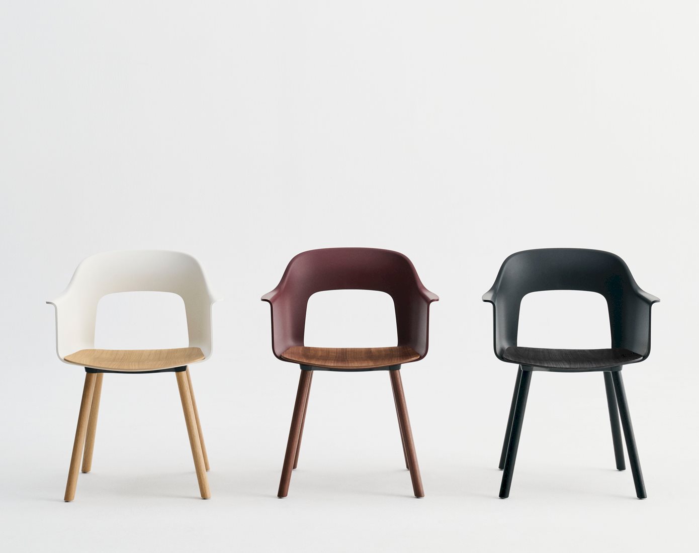Link to /hay/furniture/seating/chair/layout-armchair/layout-armchair-222