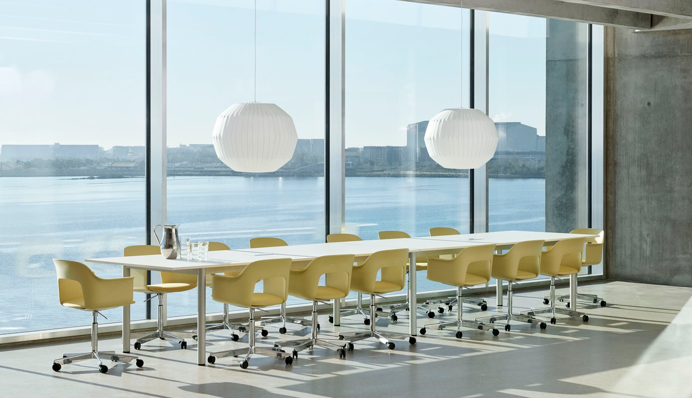 Layout Armchair 243 / Annex Table Overhang /...