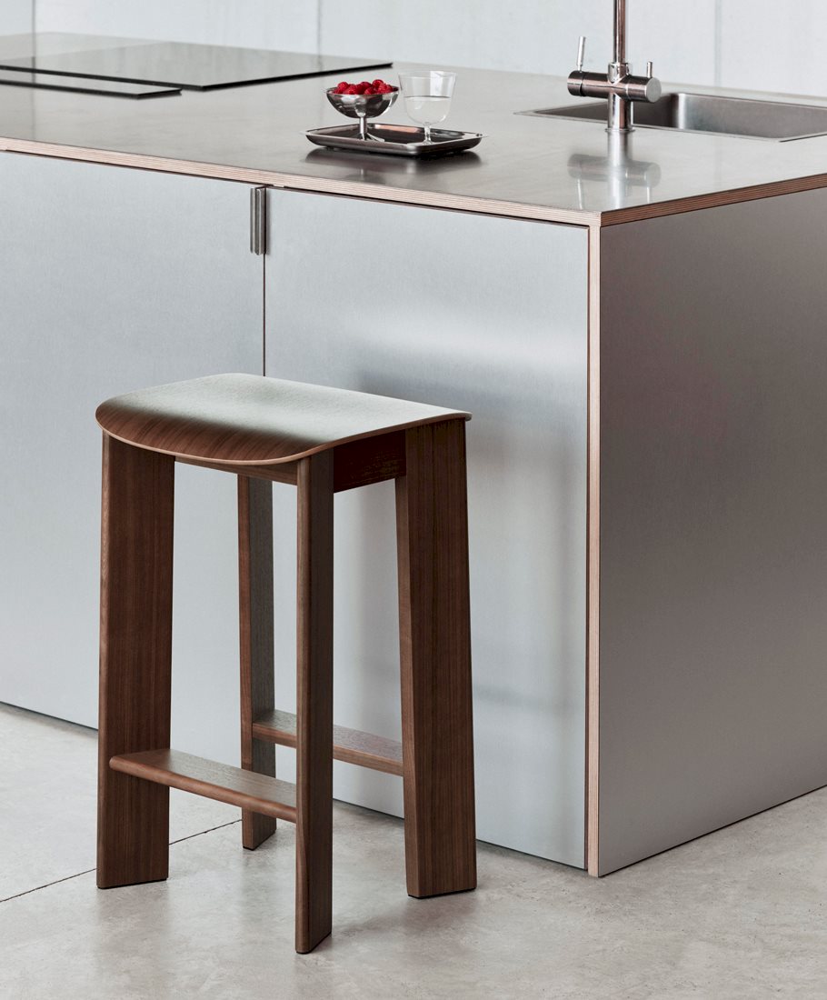 Chisel 30 Bar Stool