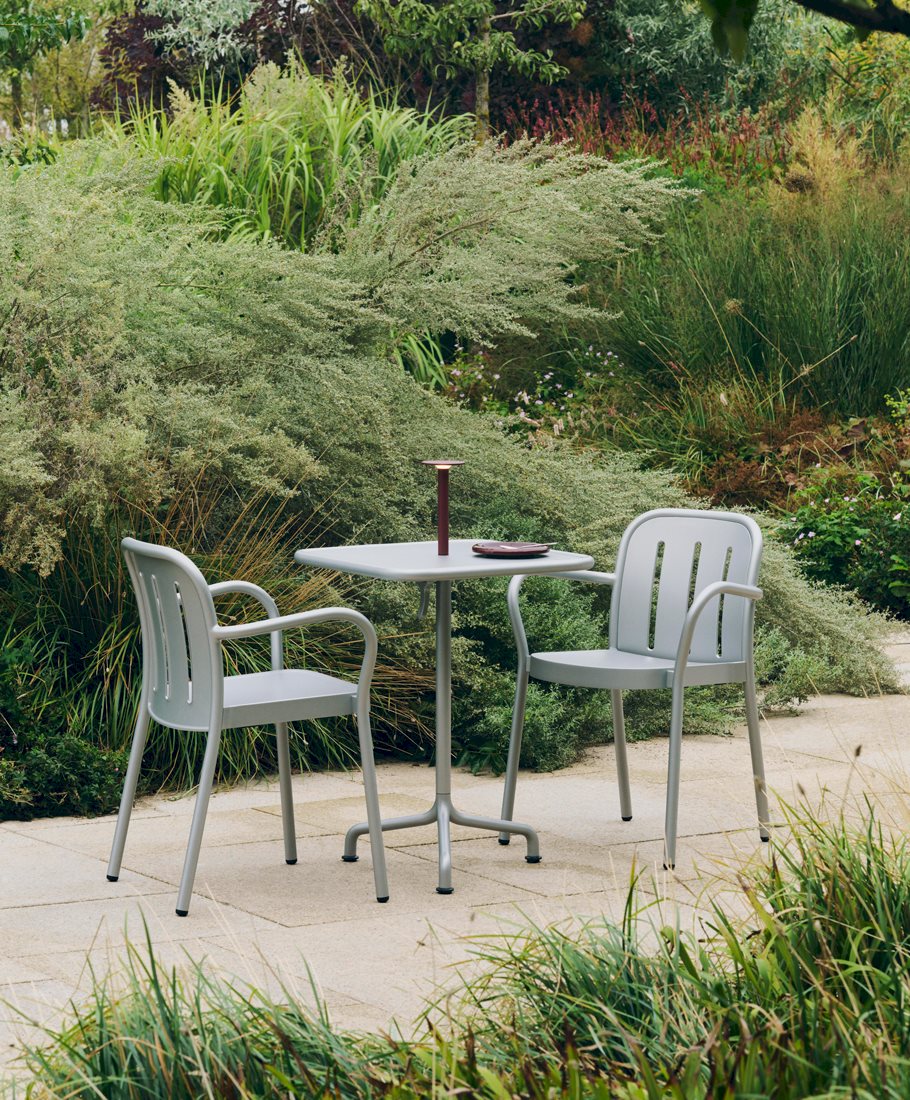 Deville Armchair / Deville Table / Host Portable...