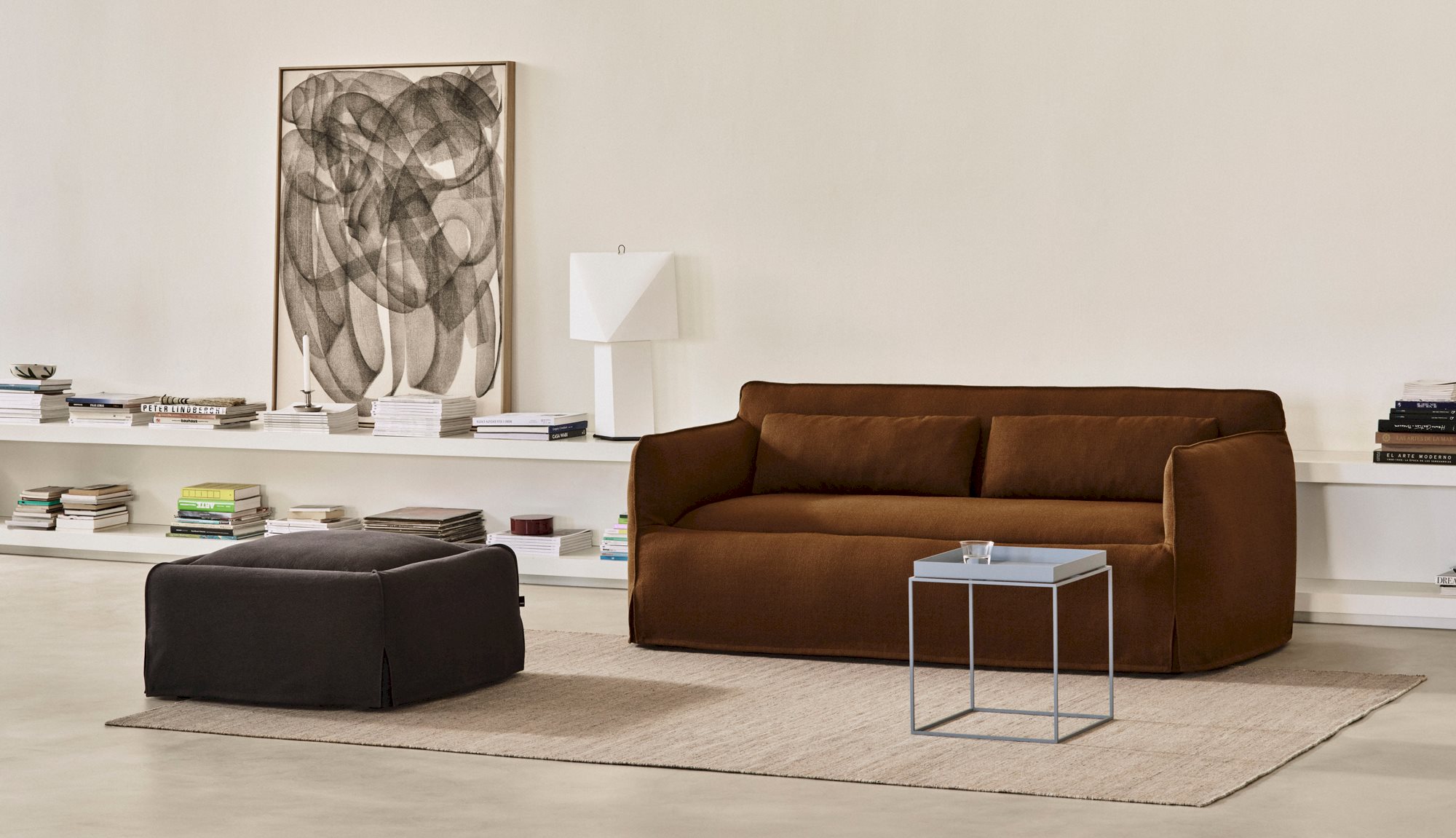 Mimi 2,5 Seater / Mimi Ottoman / Tray Table