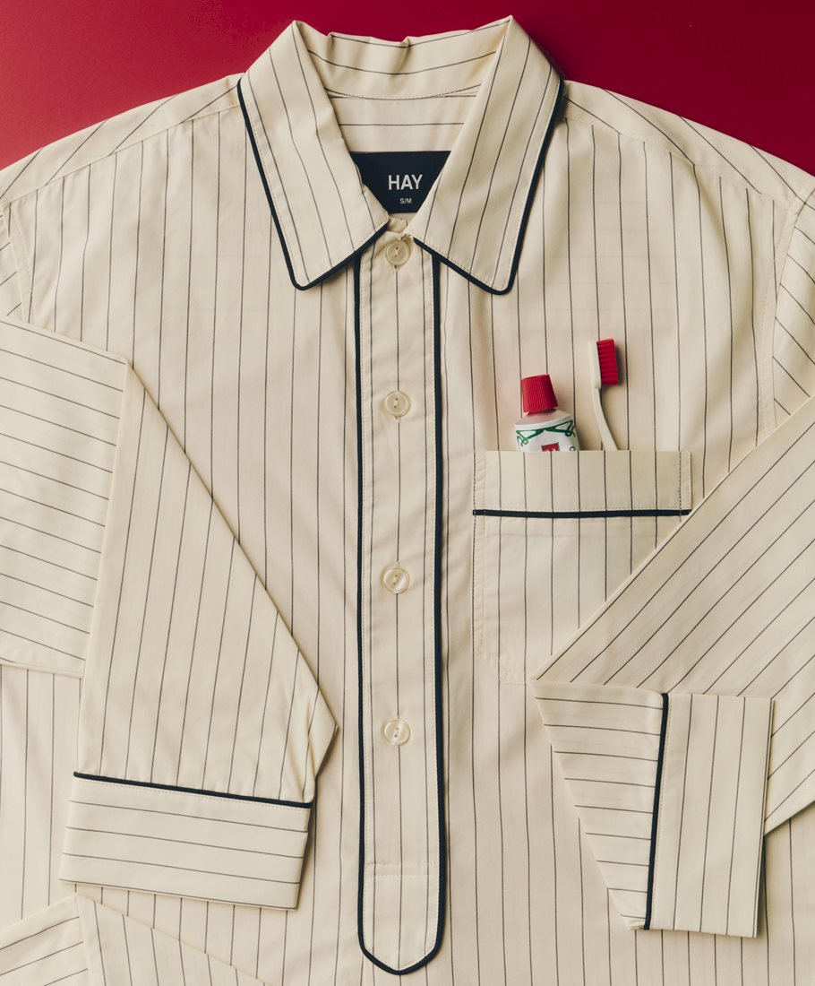 Fineline Long Nightshirt / Tann Toothbrush