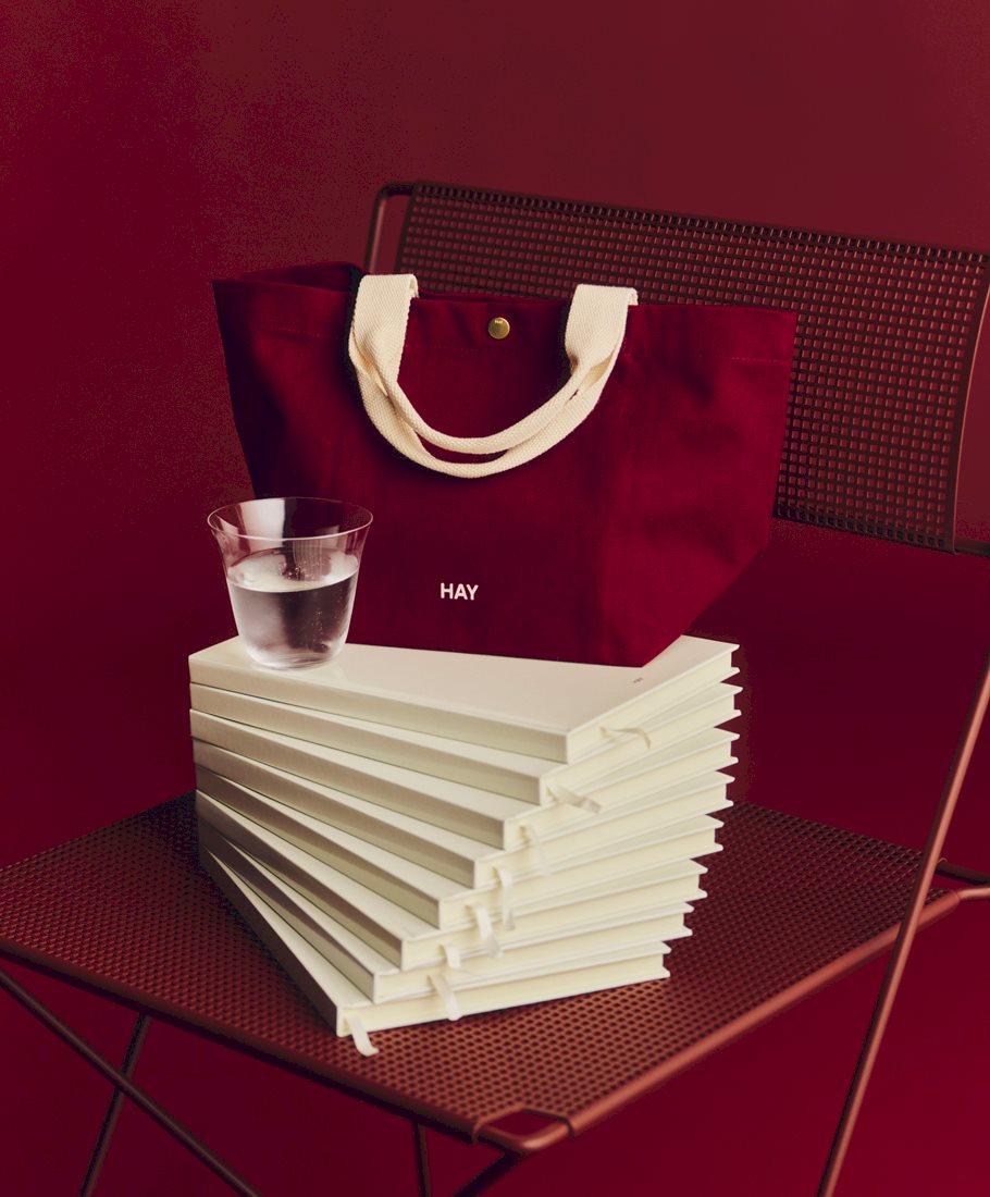 X-Line Chair / Everyday Tote Bag / Colour...