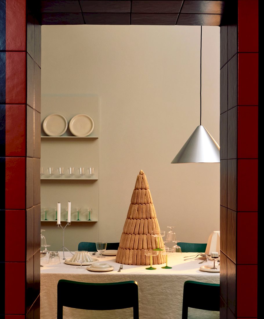 Compass Pendant / Barro Plate / Coupe Tint Glass...