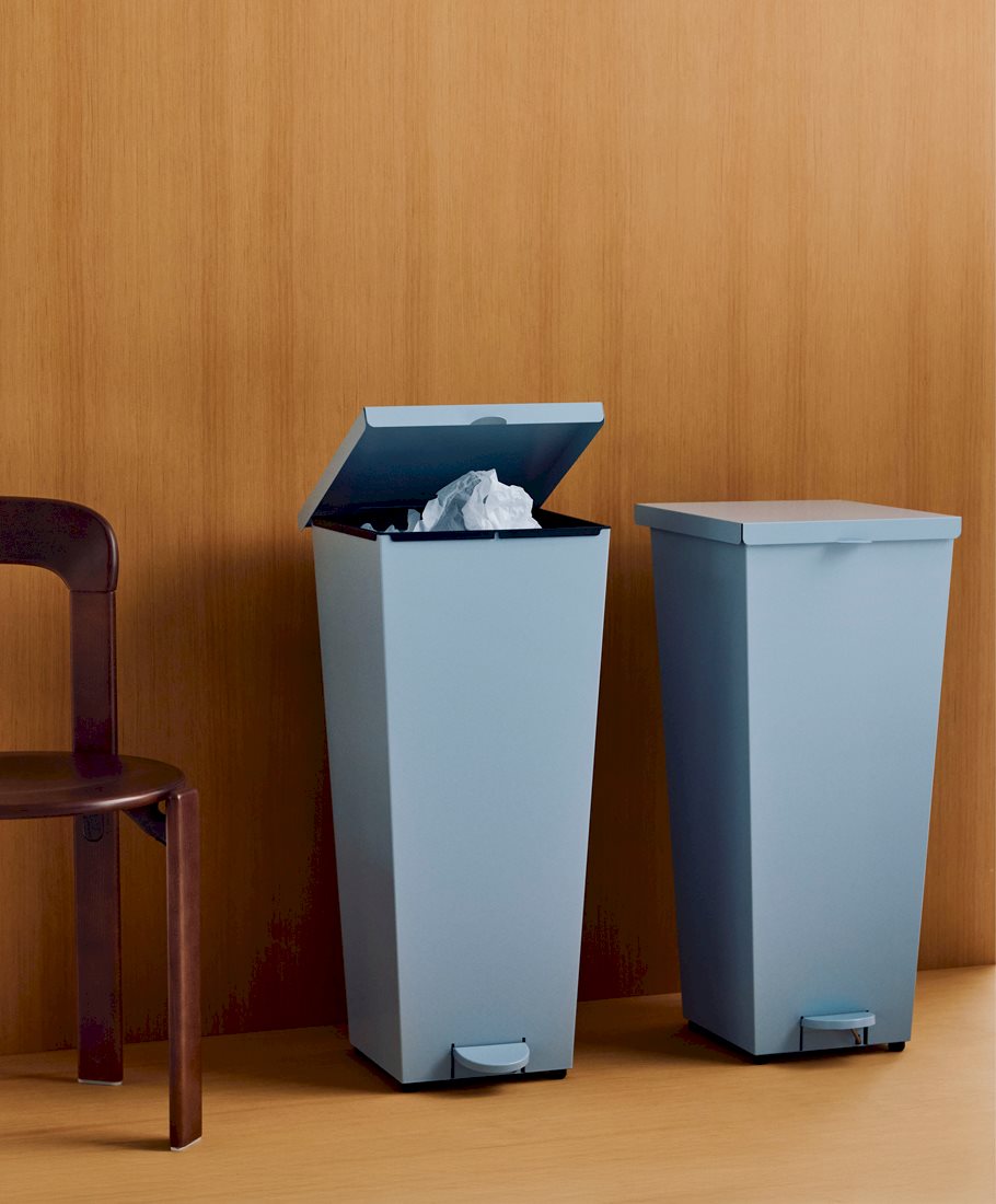 Loop Bin / Rey Chair