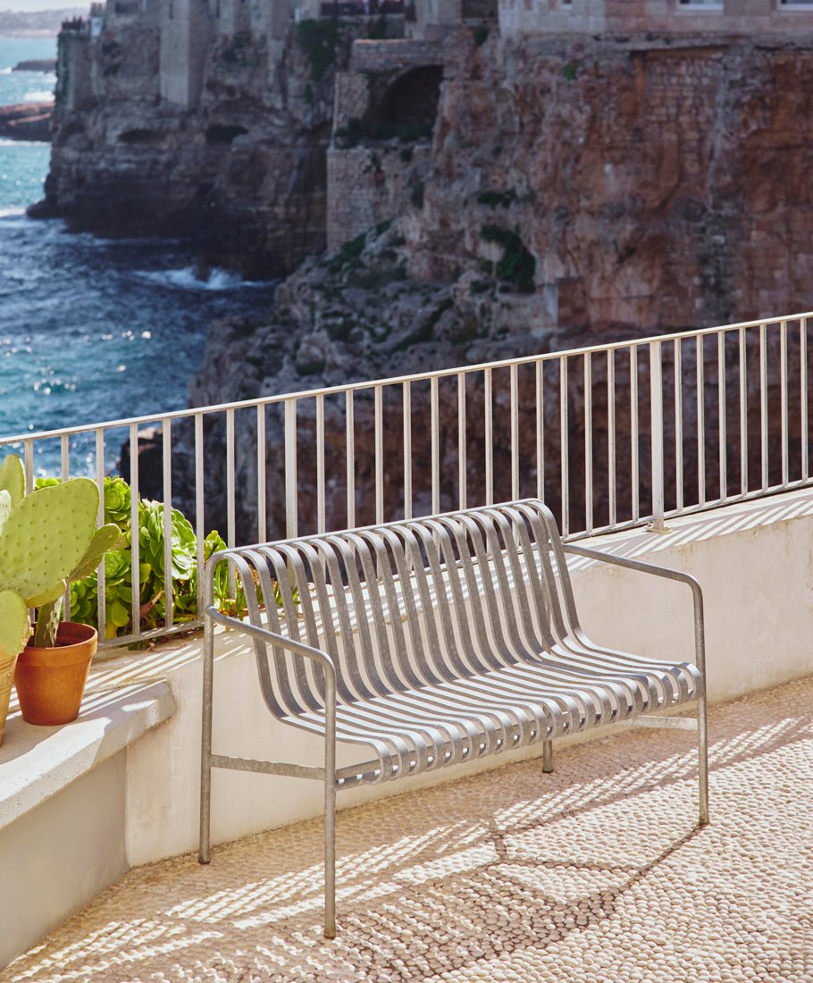 Palissade Dining Bench Armrest
