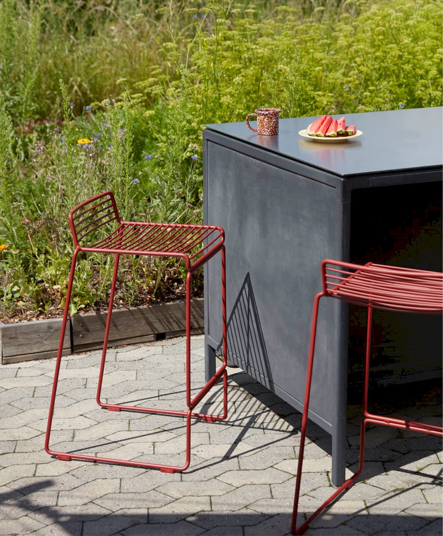 Link to /hay/furniture/seating/outdoor-bar-stool/hee-bar-stool