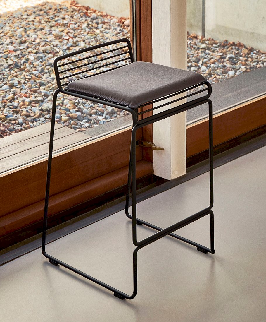 Link to /hay/furniture/seating/outdoor-bar-stool/hee-bar-stool