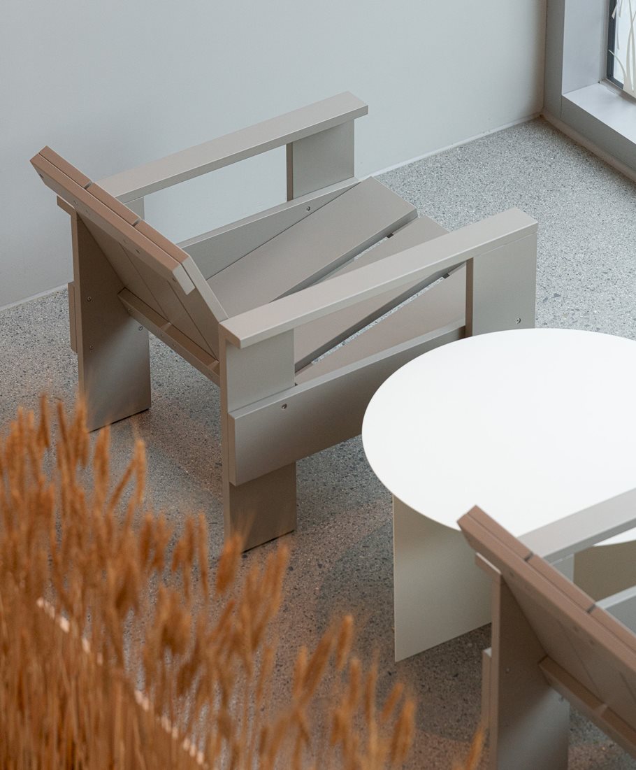 Crate Lounge Chair / Slit