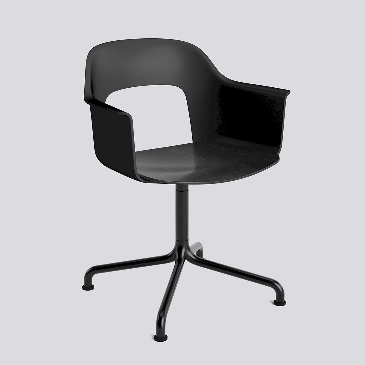 Layout Armchair 252 Black powder coated aluminium 4 star swivel arc base Standard glider-Black polypropylene shell Black water-based lacquered oak veneer seat-None-None