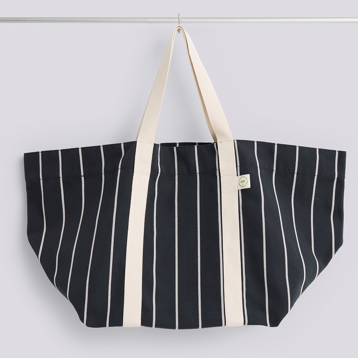 Outdoor Market Picnic Bag-Medium-Black with beige stripe