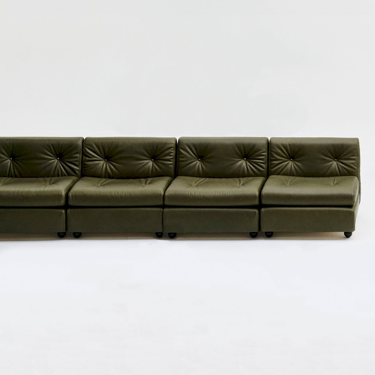 Amanta 4 Seater