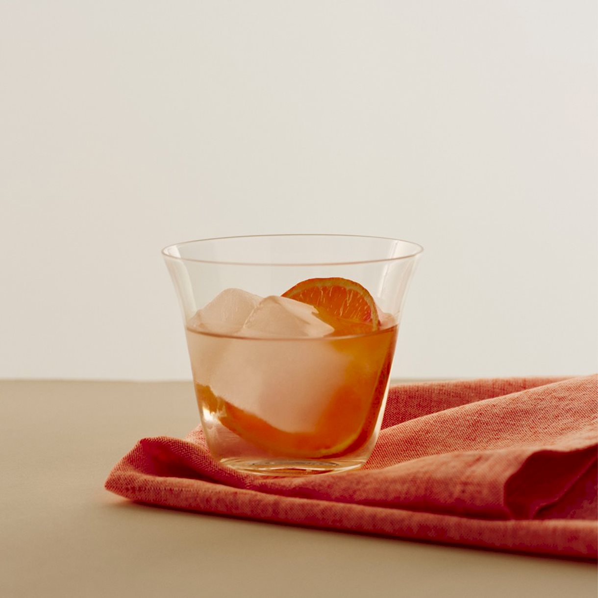 Curve Tumbler Glass