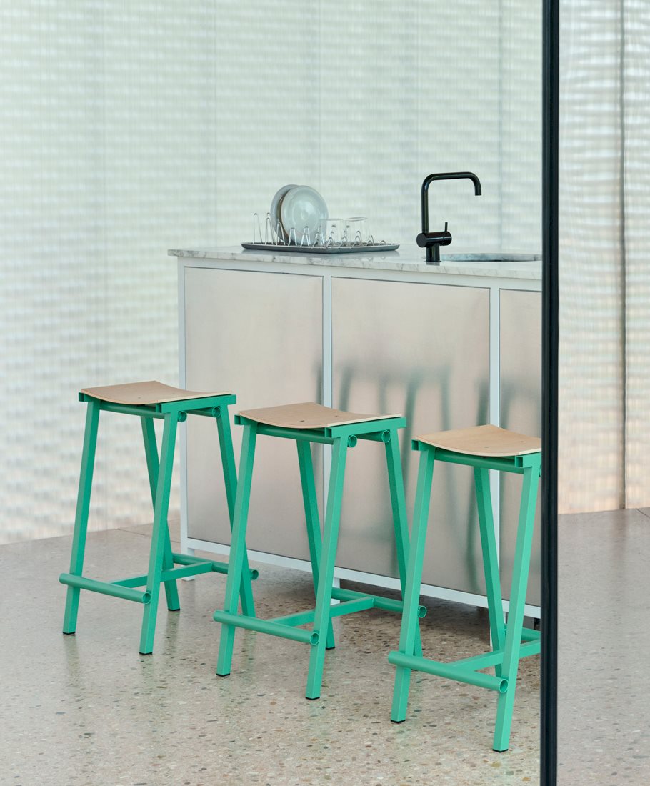 Taburete 8 Bar Stool