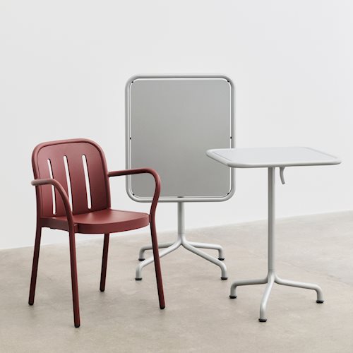 Deville Table by HAY