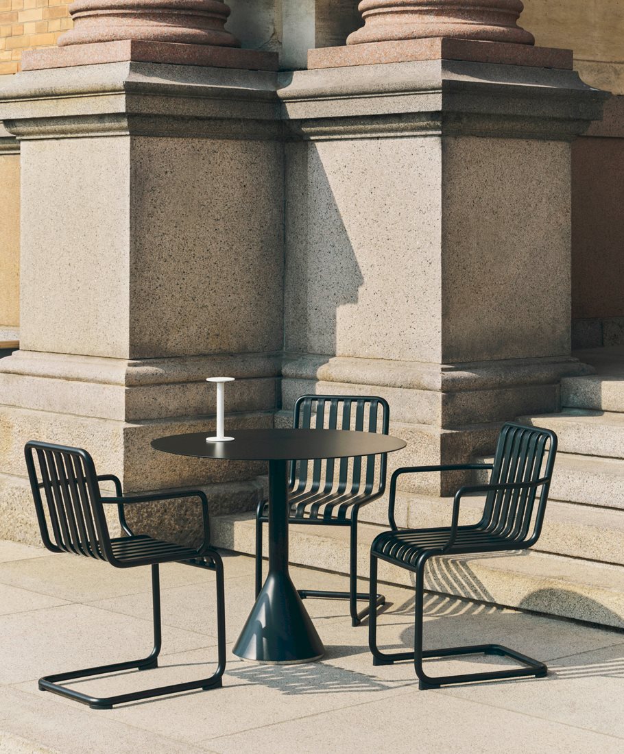 Palissade Cantilever Armchair