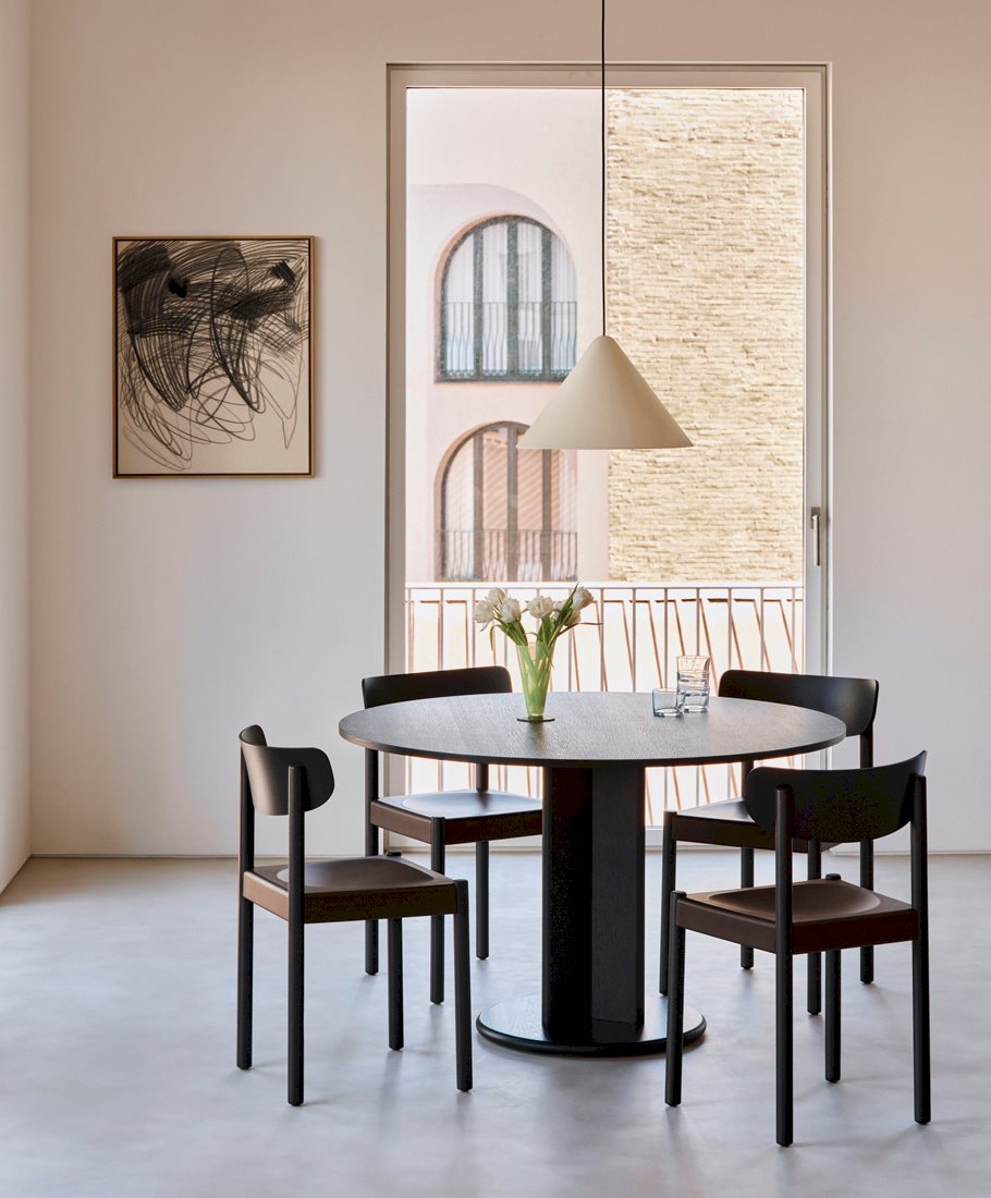 Chisel 29 Table Round