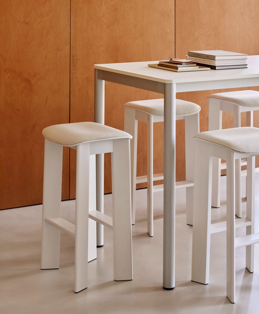 Chisel 30 Bar Stool