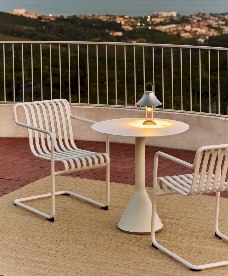 Palissade Cone Table
